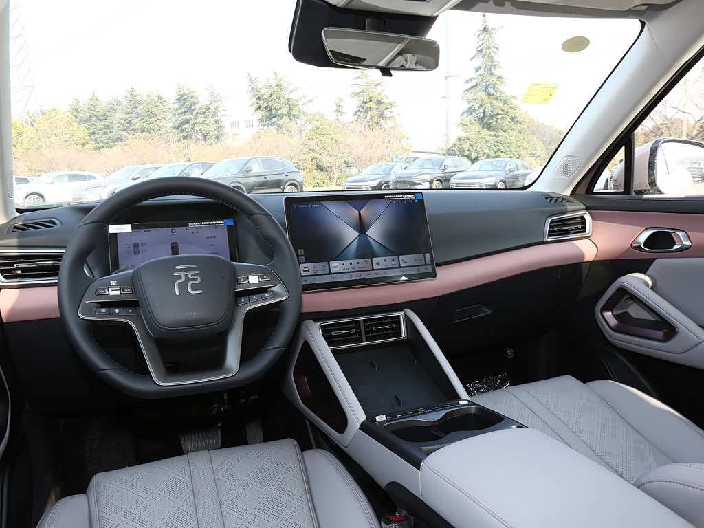 2025 BYD Yuan UP Image 14